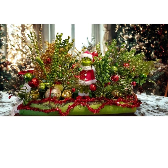 Mr. Grinch Holiday Centerpiece - Picture 4 of 5